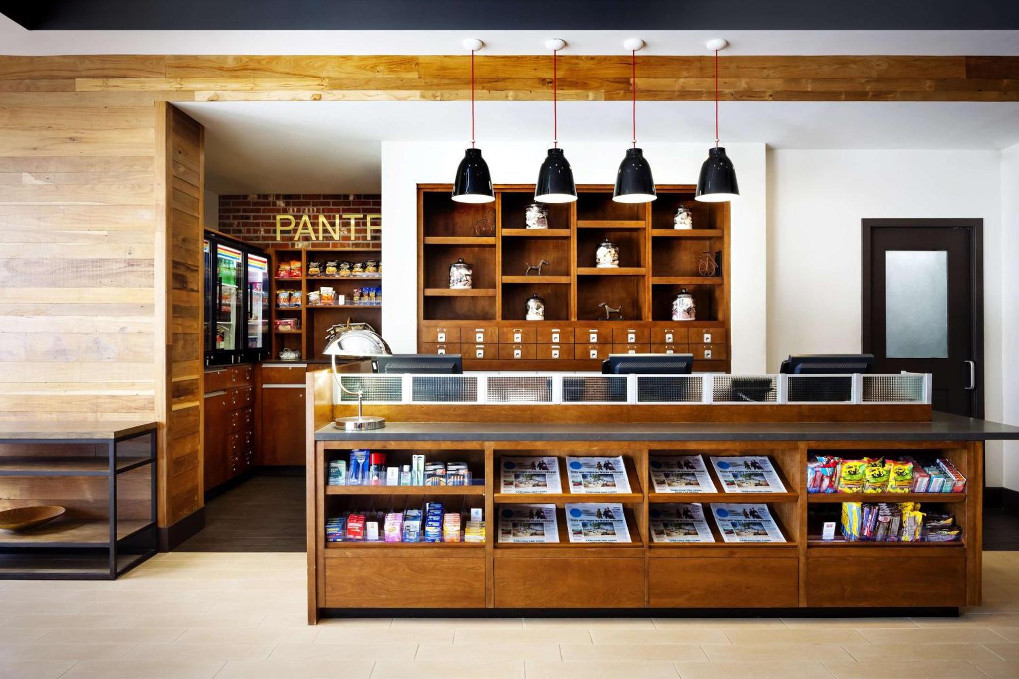 圣地亚哥市中心小意大利福朋喜来登酒店 外观 照片